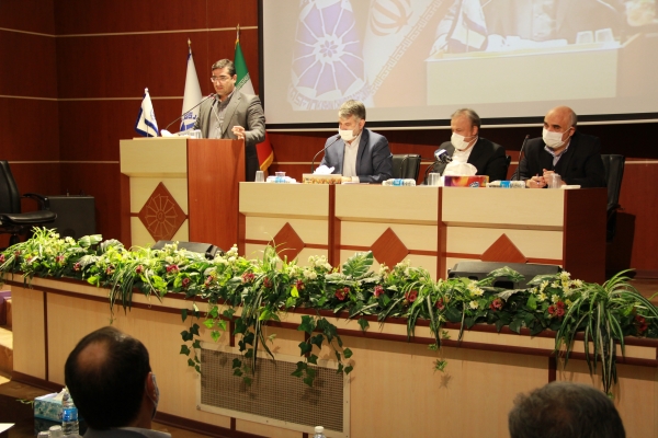 رئیس اتاق کاشان: موانع مالیاتی برای سرمایه گذاری خارجی در کاشان مرتفع شود